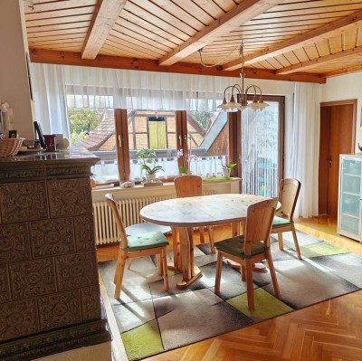 Helle 5-Zimmer Dachgeschosswohnung mit Balkon in Kressbronn Teilort