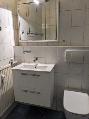 Exklusive 3-Raum-Wohnung mit gehobener Innenausstattung mit Einbauküche in Henstedt-Ulzburg