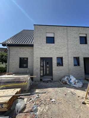 Charmantes Doppelhaus in Wesel mit modernem Komfort