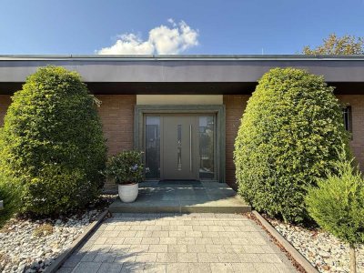 Imposante Unternehmervilla mit Traumblick
