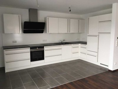 Penthousewohnung, ebenerdiger Zugang, Innenstadtlage, Südbalkon 18m²