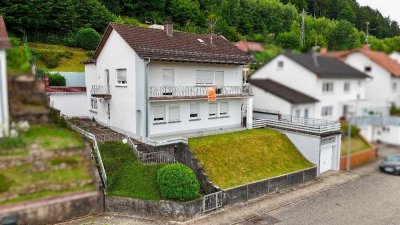 +++In unverbaubarer Lage: Charmantes Einfamilienhaus mit kleiner Einliegerwohnung, Panoramablick,...