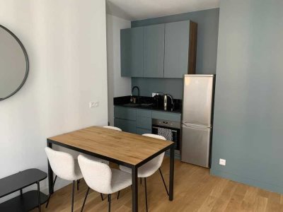 Attraktive und sanierte 2-Raum-Wohnung mit EBK in Delmenhorst