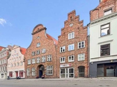 Denkmalschutz: Schmuckstück im Herzen von Lübeck - 2-Zimmer-Eigentumswohnung auf der Altstadtinsel