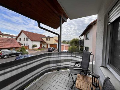 Ansprechende und vollständig renovierte 4-Zimmer-Wohnung mit Balkon und Einbauküche in Mosbach