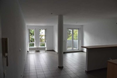 2-Zimmer-Komfort-Wohnung mit Balkon und TGL-Bad inkl. Stellplatz in Langen Mitte