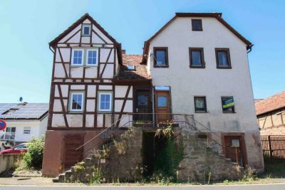 Großzügiges Grundstück mit 2 Häusern und Wertsteigerungspotenzial zur flexiblen Nutzung in Erlenbach