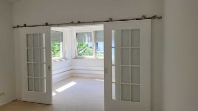 Individuelle Wohnung über zwei Etagen mit Turmzimmer in modernisiertem und erweitertem Altbau