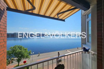 Tolle Wohnung mit Blick über den großen Hafen und zur KW-Brücke