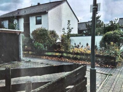 Günstige 6-Zimmer-Doppelhaushälfte in Kaiserslautern Dansenberg