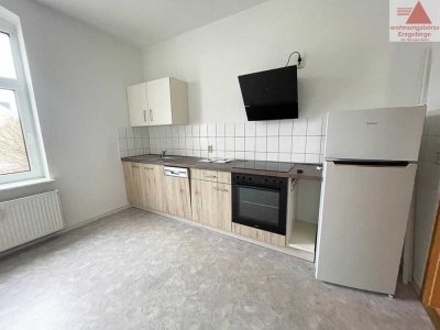 Großzügige 2-Raum-Wohnung mit Einbauküche in ruhiger Lage!