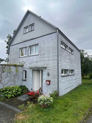 Schönes Einfamilienhaus mit großem Garten in Schlierbach