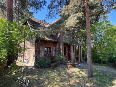 Blockhaus, Strand & Wald