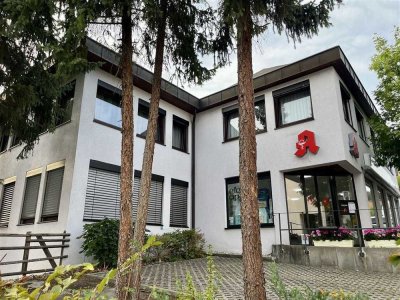 Vielseitiges Wohn- und Geschäftshaus mit stabilen Einnahmen und Entwicklungschancen