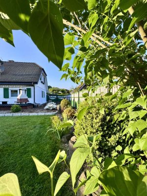 ⚠️Neuer Zusatz: Charmantes Einfamilienhaus in Feldrandlage mit traumhaftem Ausblick