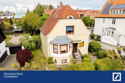 Einfamilienhaus mit großem Garten in guter Lage