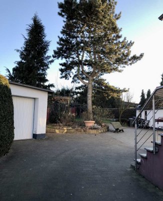 200 qm-EFH, 2 Garagen+Südgarten in Seenähe