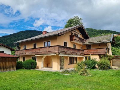 Geschmackvolle 2-Raum-Wohnung mit EBK und Carportstellplatzin Ruhpolding
