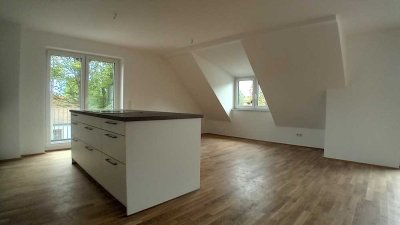 living smart - Exklusive Maisonette-Wohnung mit 3 Zimmern und Einbauküche