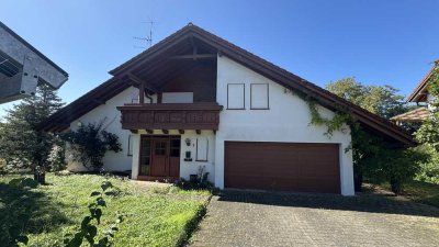 Wohnen & Wohlfühlen: Großzügiges Einfamilienhaus mit Einliegerwohnung