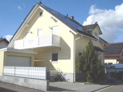 Top Ausstattung! Neuwertiges Einfamilienhaus mit Einliegerwohnung in Ortsrandlage!