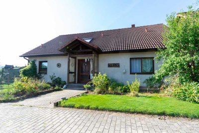 Pferdeliebhaber aufgepasst. Einfamilienhaus mit Reitanlage und Pferdeboxen