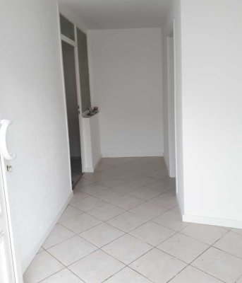 Renoviertes 3,5-Zimmer-Einfamilienreiheneckhaus in Bonn Ippendorf