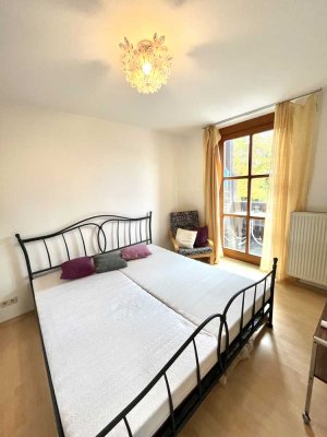 Sonnige 2-Zimmer-Wohnung mit zwei Balkonen, Tageslichtbad und Tiefgarage in Bad Griesbach