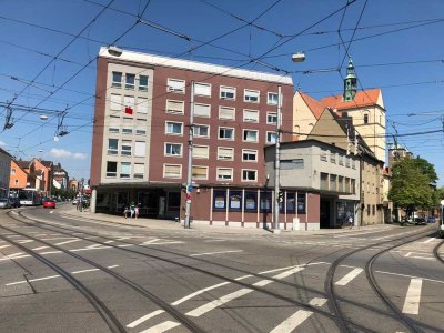 Exklusive, vollständig renovierte 2-Zimmer-Wohnung mit Balkon in Augsburg