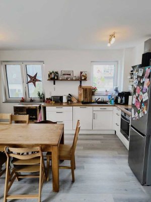 Exklusive Maisonette-Wohnung 5 Zimmer mit Balkon