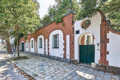 Im Stilaltbau Wohnen und/ oder Arbeiten auf 230 m² mit traumhafter Terrasse und Garage!