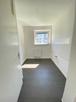 * Renovierte Wohnung - sofort verfügbar * 3 Zimmer +  Balkon in Dortmund-Lanstrop