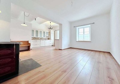 Charmante 3-Zimmer-EG-Wohnung mit Terrasse & Stil - sofort verfügbar in Feldkirchen-Westerham