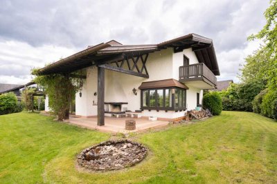 Großzügiges Einfamilienhaus mit Sauna, Balkon und Grundstück