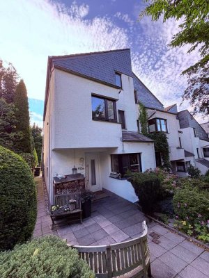 Reihenendhaus in familienfreundlicher Lage im Grünen Wuppertal-Katernberg