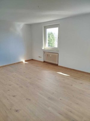 Renovierte 3-Zimmer Wohnung inkl. EBK und Balkon