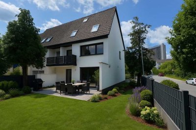 Wohntraum! Frisch modernisiertes 6 Zimmer REH Carl-Ulrich-Siedlung