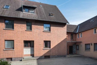 Moderne 3 Zimmer Maisonette-Wohnung mit EBK und Terrasse in zentraler Lage!