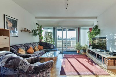 Kapitalanlage in Tempelhof-Schöneberg - Vermietete 3-Zimmer-Dachgeschosswohnung mit Balkon