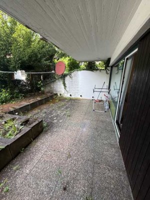 Renovierte 1 Zi. Whg.( Whg.6 ) mit Küchenzeile,Terrasse und PKW-Stellpl. in Böblingen ( Tannenberg )