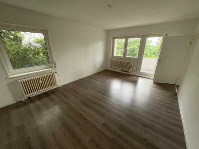 Großzügige helle Wohnung - Am Waldrand gelegen