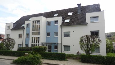 Großzügige  Maisonette-Wohnung mit 4 Zimmer, Balkon und Gartenbenutzung