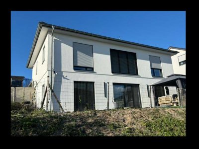 modernes Einfamilienhaus im Stadtvilla-Stil in 74912 Kirchardt