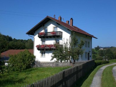 3 ½-Zimmer-Wohnung mit Terrasse in freier, sonniger Ortsrandlage von Lam
