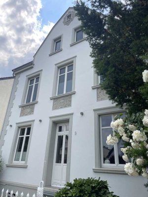 Charmante 3,5-Zimmer Altbauwohnung in Düsseldorf-Itter