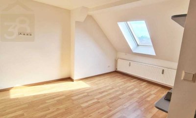 Modernisierte 2-Zimmer Dachgeschosswohnung im Zentrum von Vorsfelde! Meine Wohnung - Mein Makler!