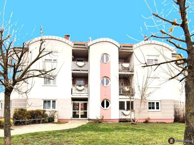 Einziehen und wohlfühlen! Helle 3-Zimmer Wohnung mit Loggia!