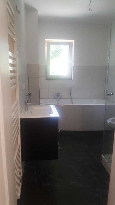 Schöne kompfortable ruhige 4-Raum-Wohnung in Schönau