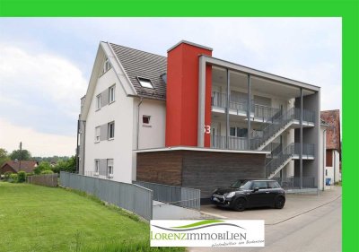 Große, lichtdurchflutete Terrassenwohnung am Ortsrand von Owingen