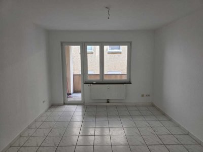 3-ZW mit Balkon in Innenstadtlage 1. OG - 2er-WG möglich!